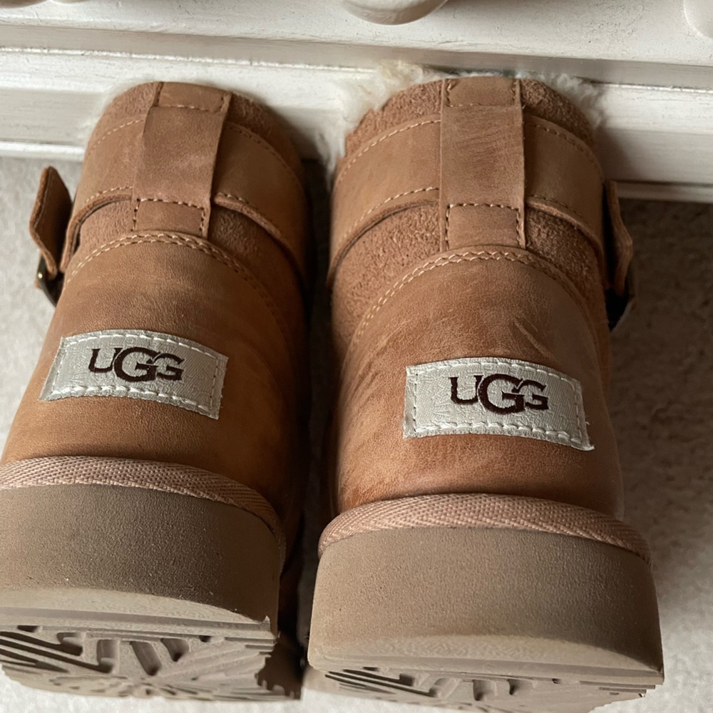 UGG Dune Mini Buckle UGGplush Bootie